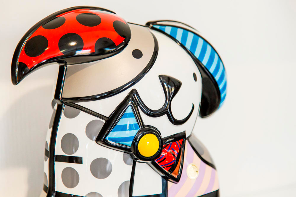 <i>Romero Britto</i><span>Figures</span>